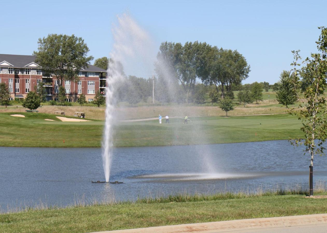 Riverside Casino & Golf Resort Exteriér fotografie